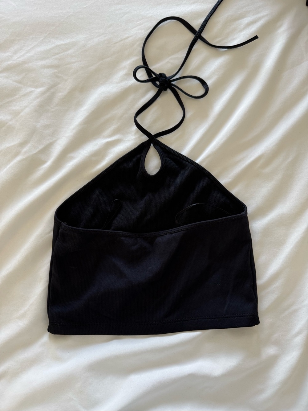 ZARA Black Halter Crop Top with Keyhole - Picture 3 of 4